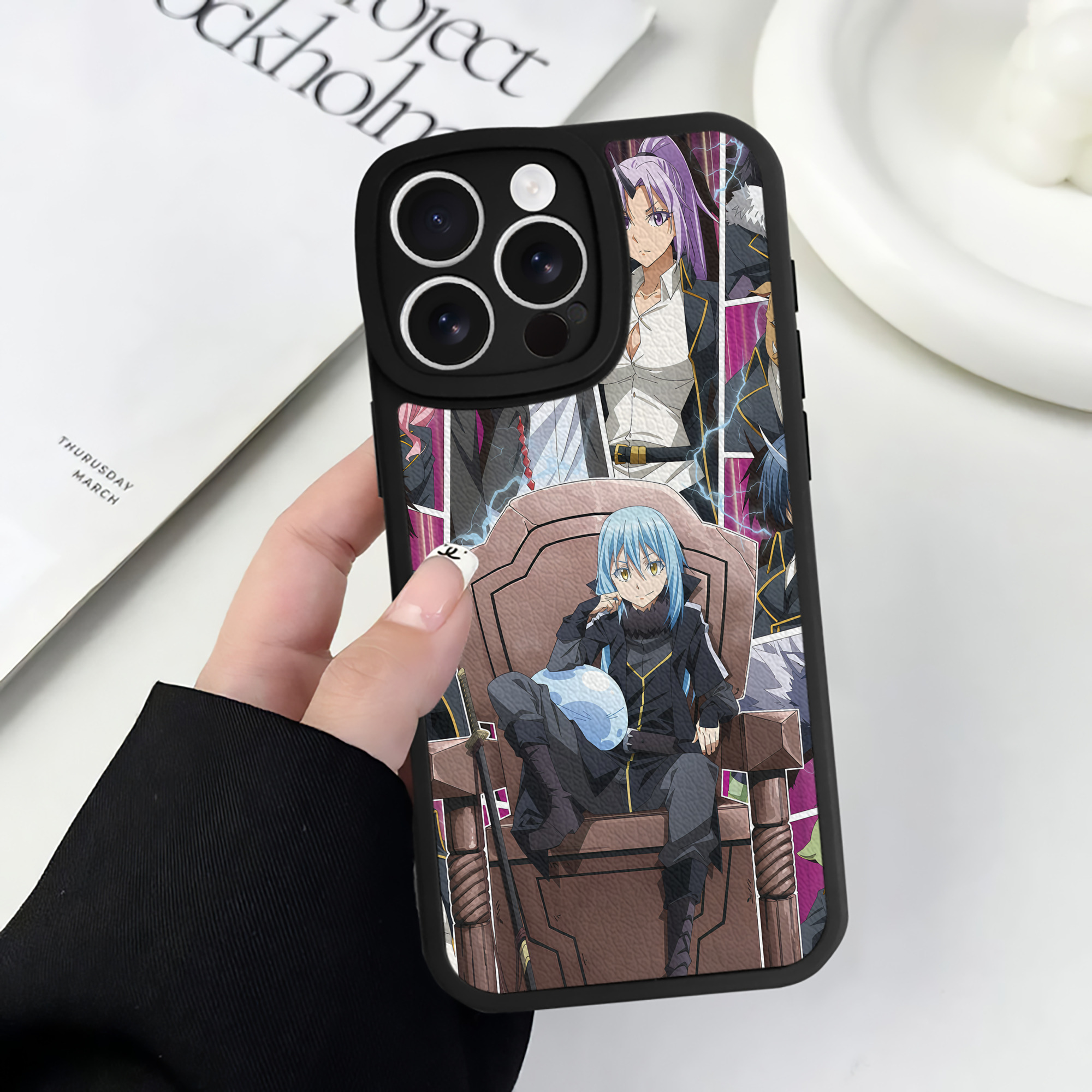 （画像用） 転スラ Regarding Reincarnated to Slime 【iPhone 16シリーズ対応】シリコンスマホケース（レザー調） 材質：シリコン